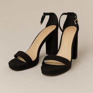 Lulus 6” velvet black heels